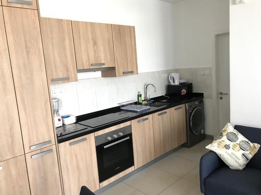 Premier Executive Apartment - The Ivy, East Legon Accra Exteriör bild